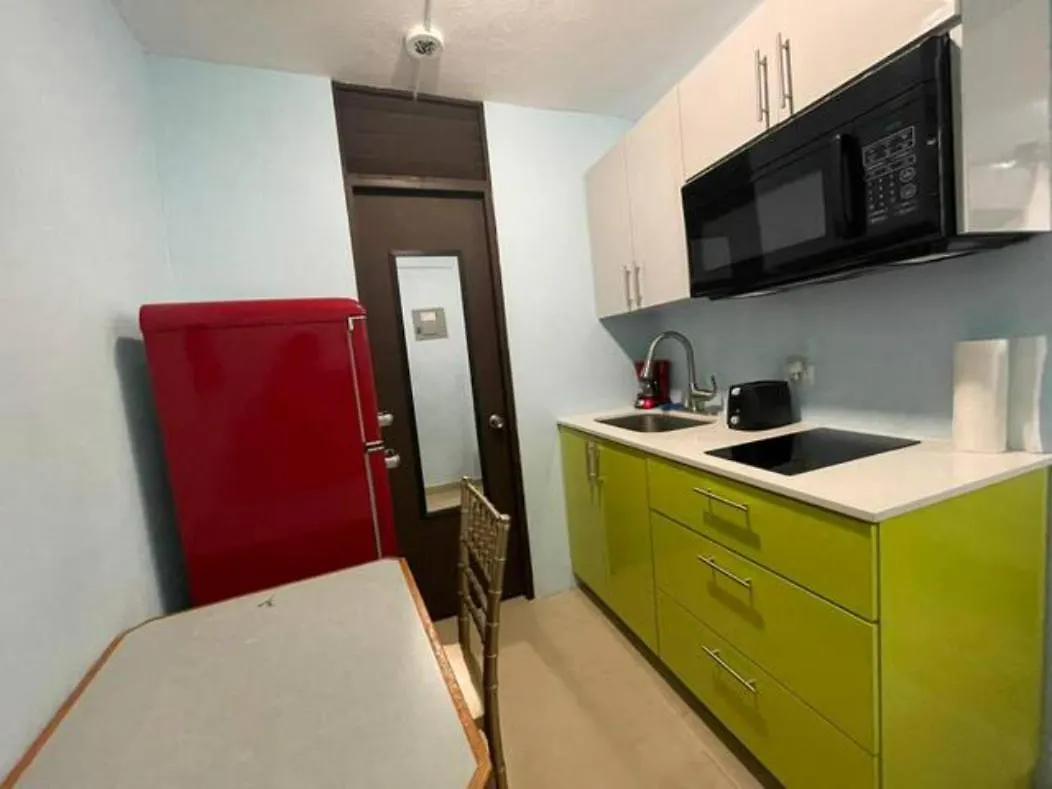 8Br 6Ba Remodeled 6 Units Central Location, Near Beach And Restaurants San Juan