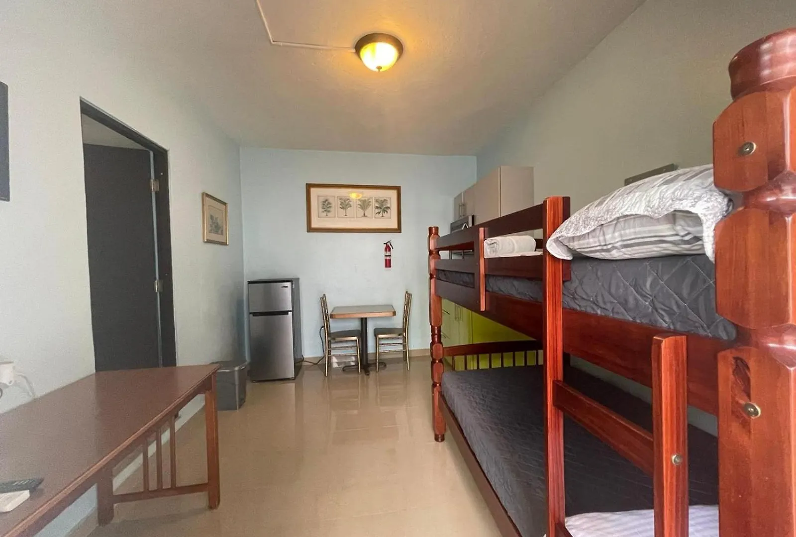 8Br 6Ba Remodeled 6 Units Central Location, Near Beach And Restaurants San Juan Ferienhaus