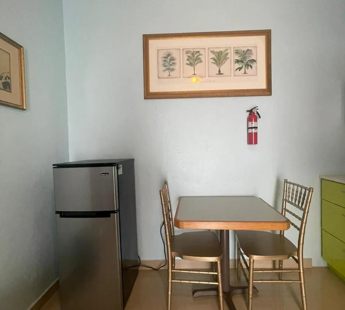 8Br 6Ba Remodeled 6 Units Central Location, Near Beach And Restaurants San Juan