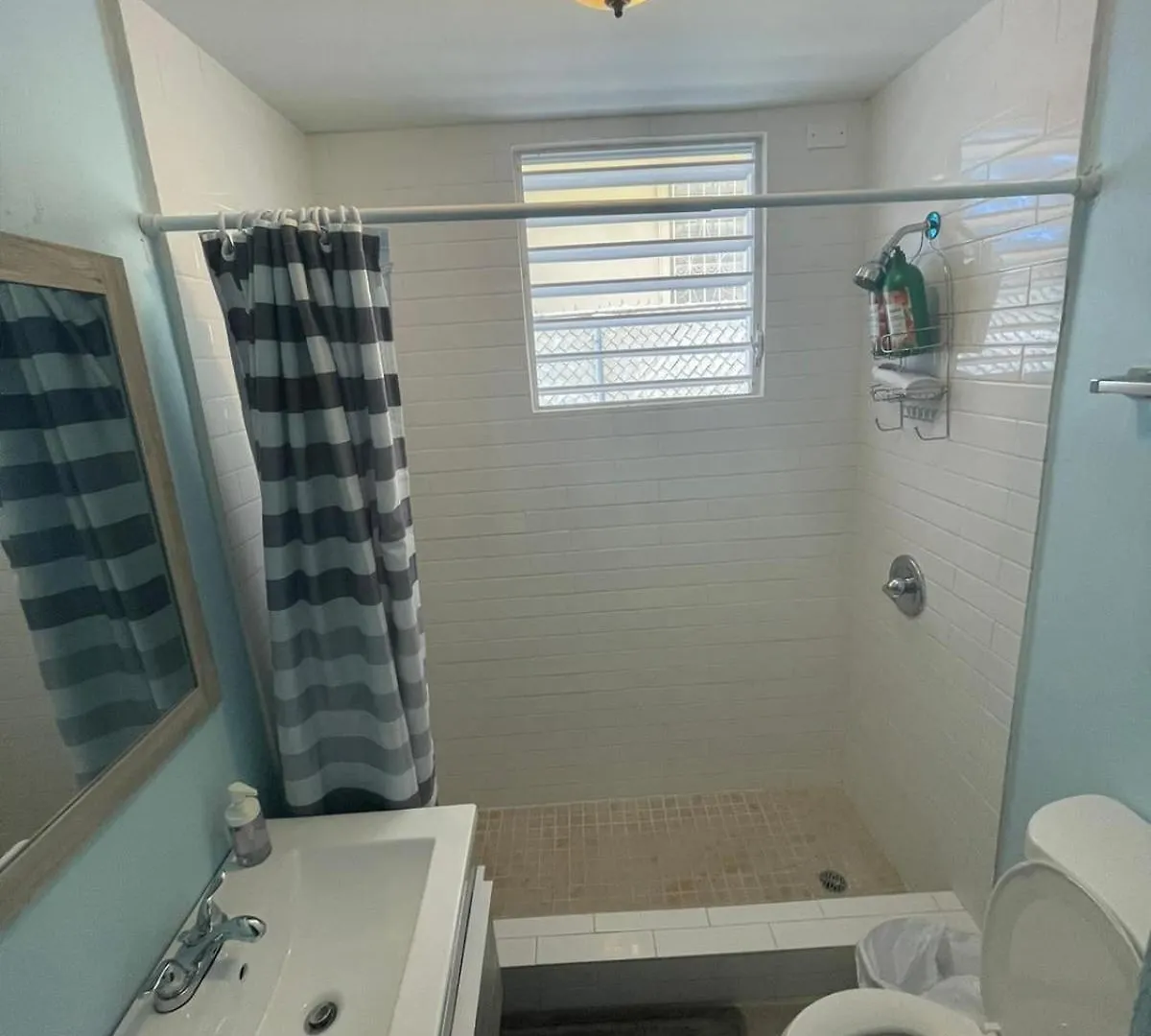 8Br 6Ba Remodeled 6 Units Central Location, Near Beach And Restaurants San Juan
